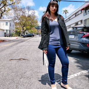 Meet your Posher, Jackie